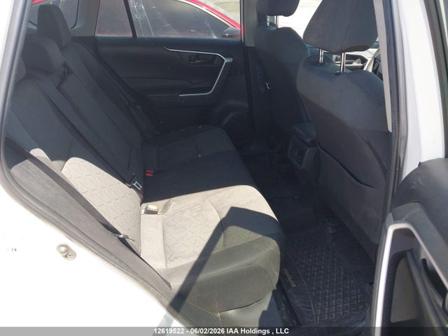 2T3Z1RFV8NC200768 Toyota RAV4 LE