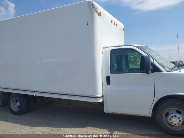 2013 Chevrolet Express G3500 მანქანა იყიდება აუქციონზე, vin: 1GB3G4CG5D1158878, აუქციონის ნომერი: 12619554