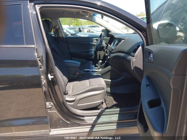 12619567 :رقم المزاد ، KM8J3CA28GU058336 vin ، 2016 Hyundai Tucson Limited/sport And Eco/se مزاد بيع