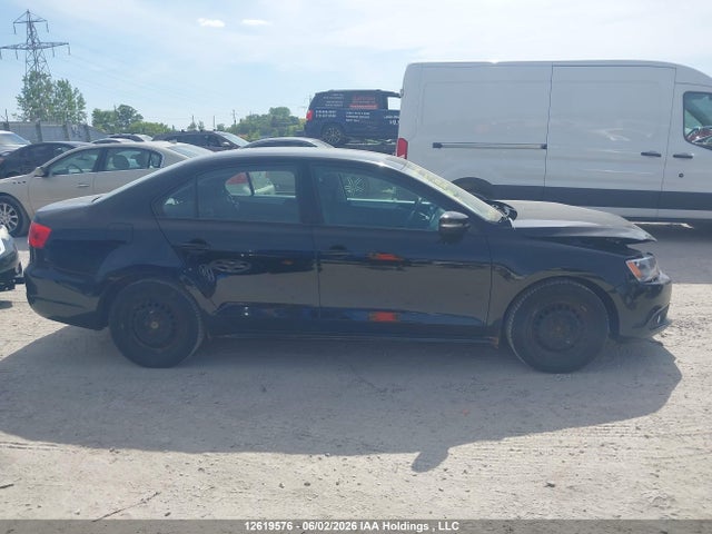 12619576 :رقم المزاد ، 3VWDK7AJ4DM351022 vin ، 2013 Volkswagen Jetta Se مزاد بيع