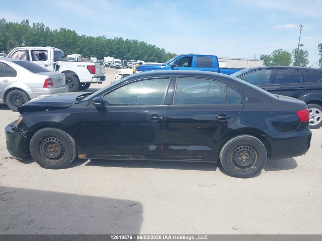 12619576 :رقم المزاد ، 3VWDK7AJ4DM351022 vin ، 2013 Volkswagen Jetta Se مزاد بيع