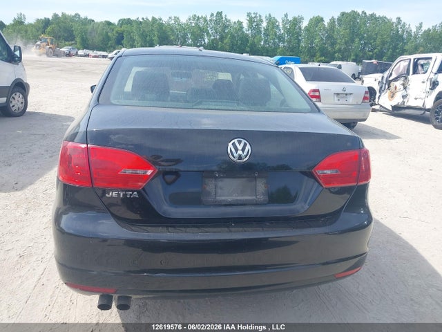 12619576 :رقم المزاد ، 3VWDK7AJ4DM351022 vin ، 2013 Volkswagen Jetta Se مزاد بيع