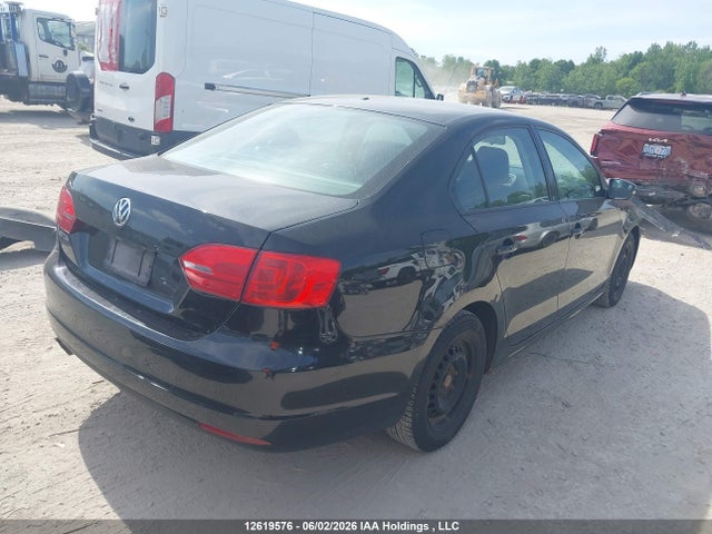 12619576 :رقم المزاد ، 3VWDK7AJ4DM351022 vin ، 2013 Volkswagen Jetta Se مزاد بيع