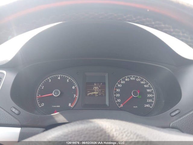 12619576 :رقم المزاد ، 3VWDK7AJ4DM351022 vin ، 2013 Volkswagen Jetta Se مزاد بيع
