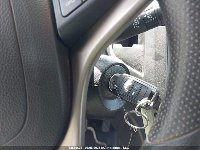Chevrolet Sonic Lt Auto 2015 1G1JC5SH7F4190692 Image 11