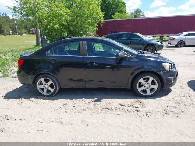 Chevrolet Sonic Lt Auto 2015 1G1JC5SH7F4190692 Image 13