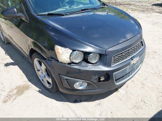 Chevrolet Sonic Lt Auto 2015 1G1JC5SH7F4190692 Image 6