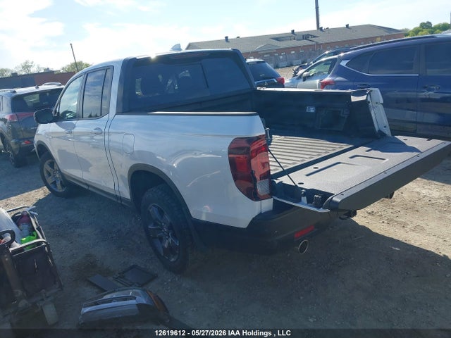 Honda Ridgeline 2024 5FPYK3F67RB501497 Image 3