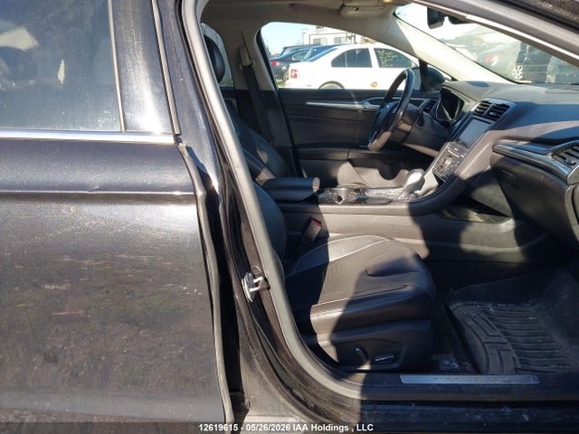 3FA6P0RU4ER273807 Ford Fusion Hybrid Titanium