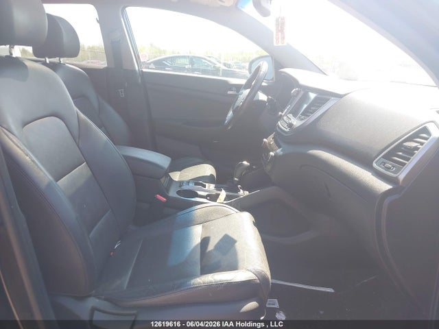 12619616 :رقم المزاد ، KM8J3CA42HU541856 vin ، 2017 Hyundai Tucson Luxury مزاد بيع