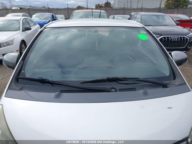 Scion IQ 2014 JTNJJXB08EJ026883 Image 17