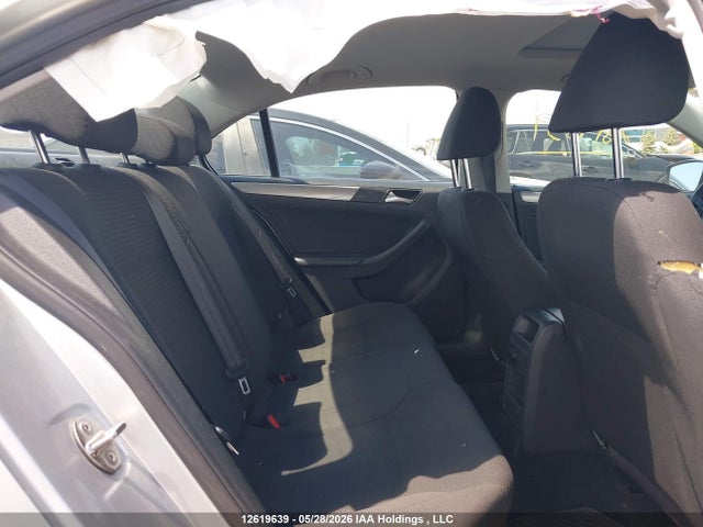12619639 :رقم المزاد ، 3VW2K7AJ3FM247471 vin ، 2015 Volkswagen Jetta 2.0l Trendline/2.0l Trendline+ مزاد بيع