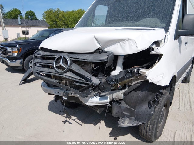 W1Y4NBVY4RP682605 Mercedes-Benz Sprinter 2500