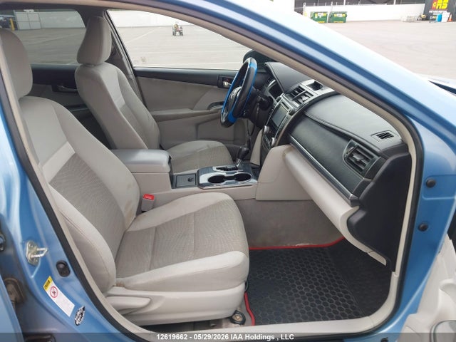 2012 Toyota Camry Hybrid Xle მანქანა იყიდება აუქციონზე, vin: 4T1BD1FKXCU002939, აუქციონის ნომერი: 12619662