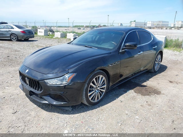 Maserati Ghibli S Q4 2014 ZAM57RTA0E1088779 Image 2