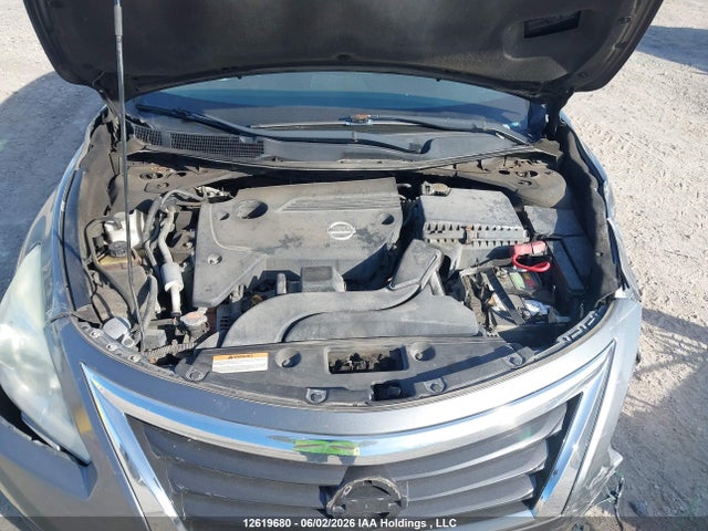 2015 Nissan Altima მანქანა იყიდება აუქციონზე, vin: 1N4AL3AP7FN368377, აუქციონის ნომერი: 12619680