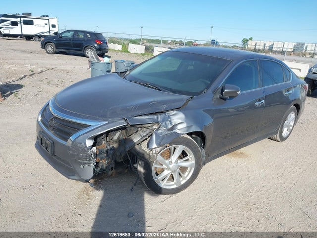 2015 Nissan Altima მანქანა იყიდება აუქციონზე, vin: 1N4AL3AP7FN368377, აუქციონის ნომერი: 12619680