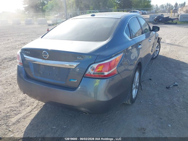 2015 Nissan Altima მანქანა იყიდება აუქციონზე, vin: 1N4AL3AP7FN368377, აუქციონის ნომერი: 12619680