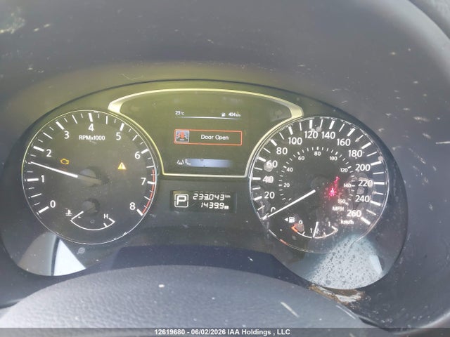 2015 Nissan Altima მანქანა იყიდება აუქციონზე, vin: 1N4AL3AP7FN368377, აუქციონის ნომერი: 12619680