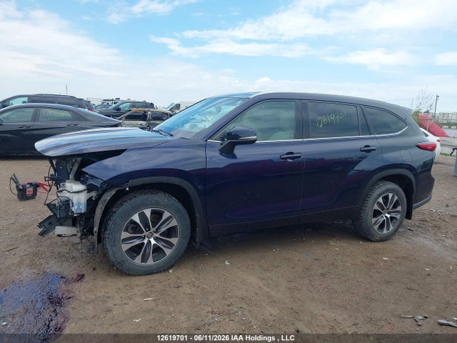 5TDGZRBH9MS530711 Toyota Highlander Xle