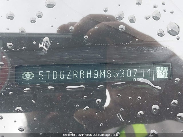 5TDGZRBH9MS530711 Toyota Highlander Xle