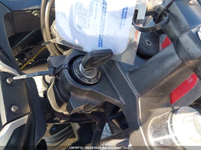 12619712 :رقم المزاد ، MLHMC4120B5000941 vin ، 2011 Honda Cbr250 Ra مزاد بيع