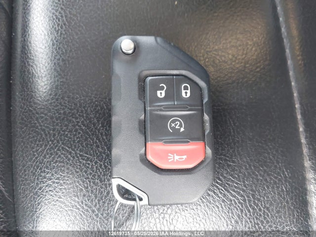 12619735 :رقم المزاد ، 1C4HJXEN7PW506333 vin ، 2023 Jeep Wrangler Sahara مزاد بيع