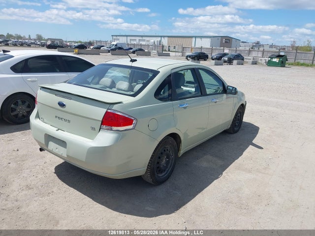 12619813 :رقم المزاد ، 1FAHP3FN4AW260098 vin ، 2010 Ford Focus Se مزاد بيع