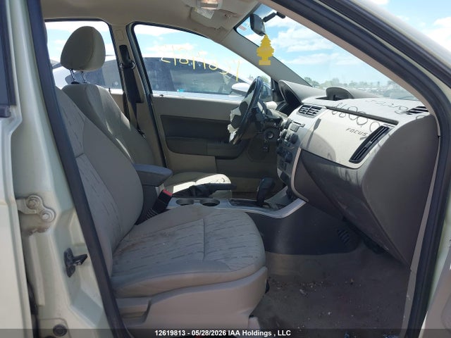12619813 :رقم المزاد ، 1FAHP3FN4AW260098 vin ، 2010 Ford Focus Se مزاد بيع