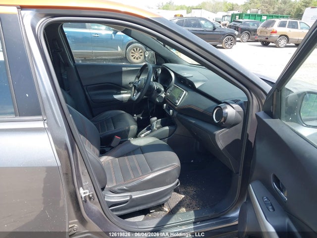 2018 Nissan Kicks S/sr/sv მანქანა იყიდება აუქციონზე, vin: 3N1CP5CU3JL527302, აუქციონის ნომერი: 12619826
