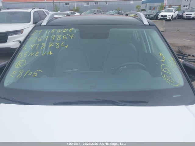 12619867 :رقم المزاد ، KMHRC8A31MU118784 vin ، 2021 Hyundai Venue Trend With Urban Edition Package With Denim Blue Interior Colour Pack مزاد بيع