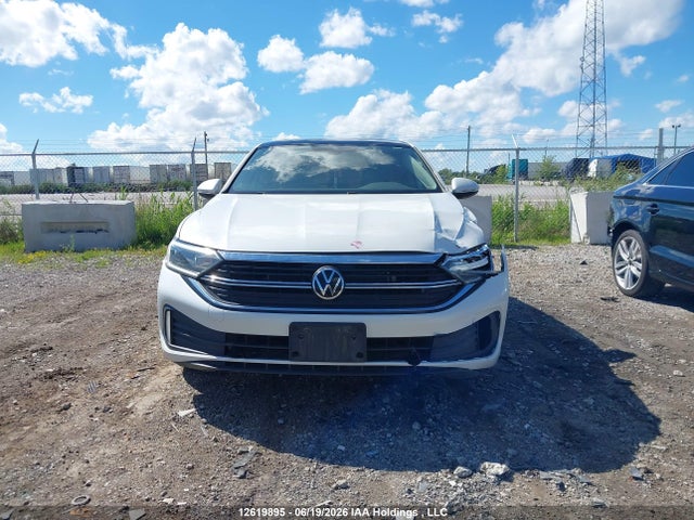 3VWGM7BU9PM008761 Volkswagen Jetta Highline