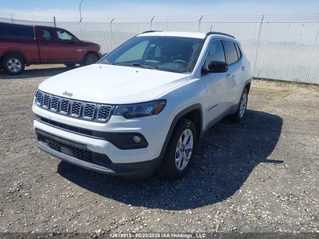 Jeep Compass Latitude 2025 3C4NJDBN2ST594311 Image 2