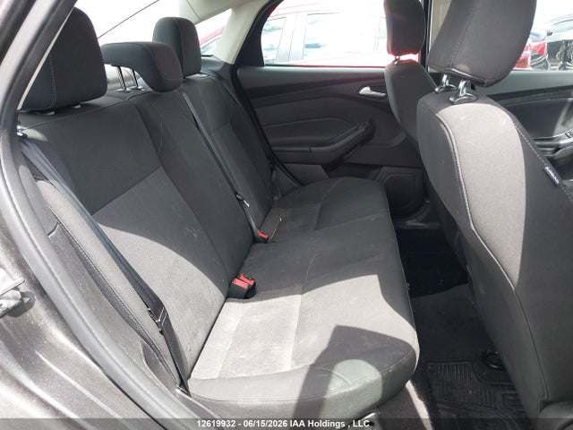 Ford Focus 2015 1FADP3F24FL370744 Image 8