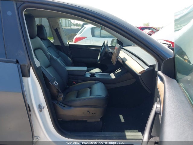 12619942 :رقم المزاد ، 7SAYGDEE7PF592537 vin ، 2023 Tesla Model Y Long Range مزاد بيع