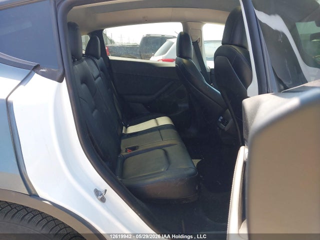 12619942 :رقم المزاد ، 7SAYGDEE7PF592537 vin ، 2023 Tesla Model Y Long Range مزاد بيع