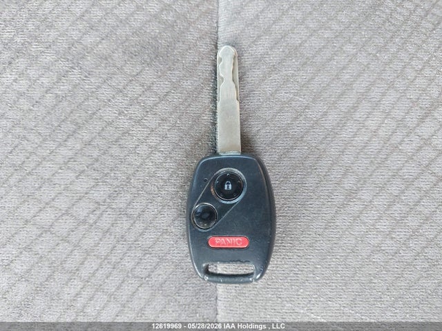 12619969 :رقم المزاد ، 5FNRL5H3XGB504092 vin ، 2016 Honda Odyssey Se مزاد بيع