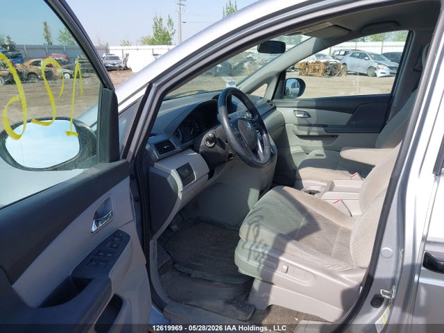 12619969 :رقم المزاد ، 5FNRL5H3XGB504092 vin ، 2016 Honda Odyssey Se مزاد بيع