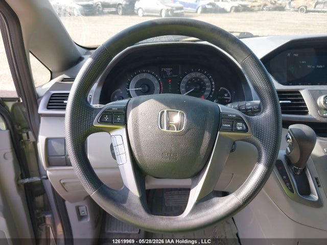12619969 :رقم المزاد ، 5FNRL5H3XGB504092 vin ، 2016 Honda Odyssey Se مزاد بيع