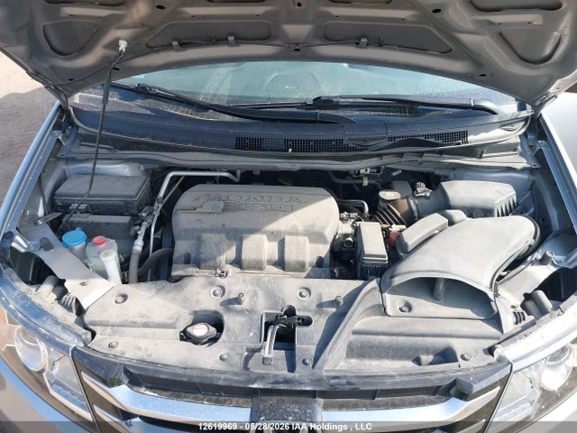 12619969 :رقم المزاد ، 5FNRL5H3XGB504092 vin ، 2016 Honda Odyssey Se مزاد بيع