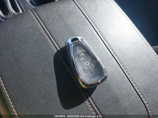 2018 Chevrolet Traverse Lt მანქანა იყიდება აუქციონზე, vin: 1GNEVGKW7JJ227707, აუქციონის ნომერი: 12619976
