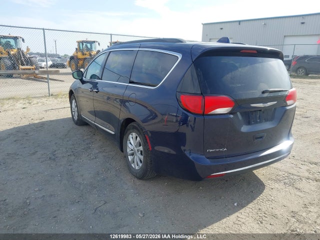 Chrysler Pacifica Touring L 2017 2C4RC1BG2HR743517 Image 3
