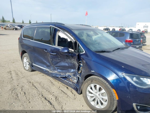 Chrysler Pacifica Touring L 2017 2C4RC1BG2HR743517 Image 6