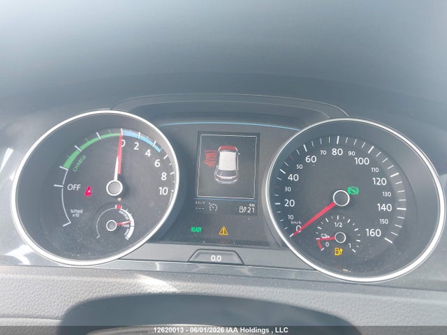 12620013 :رقم المزاد ، WVWPR7AUXHW951619 vin ، 2017 Volkswagen E-golf Comfortline مزاد بيع