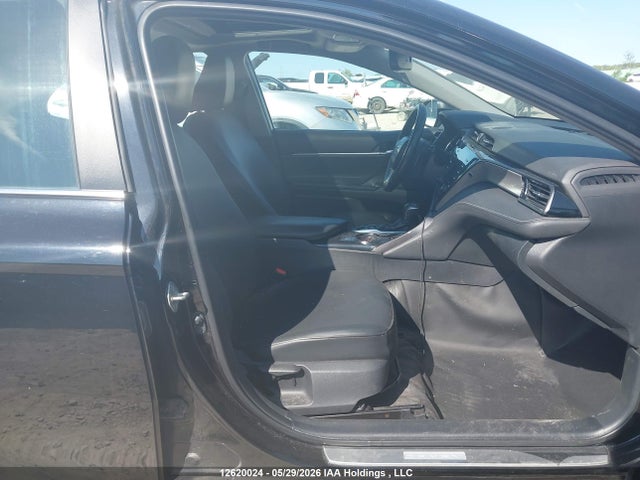 12620024 :رقم المزاد ، 4T1B21HK8LU014557 vin ، 2020 Toyota Camry Xle/se مزاد بيع