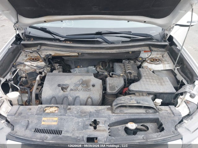 JA4AZ2A33LZ613626 Mitsubishi Outlander Es