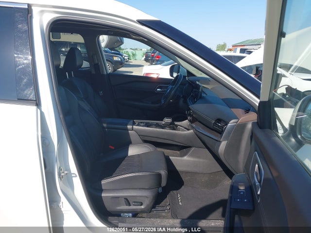 JN8AT3DD1MW303709 Nissan Rogue Platinum