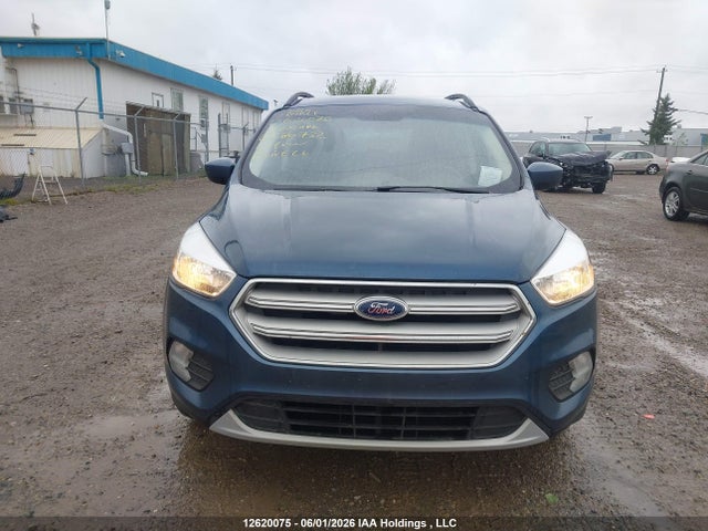 12620075 :رقم المزاد ، 1FMCU0GD2JUC80732 vin ، 2018 Ford Escape Se مزاد بيع