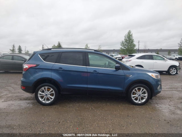 12620075 :رقم المزاد ، 1FMCU0GD2JUC80732 vin ، 2018 Ford Escape Se مزاد بيع