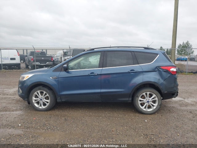 12620075 :رقم المزاد ، 1FMCU0GD2JUC80732 vin ، 2018 Ford Escape Se مزاد بيع
